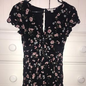 adorable cut out navy floral american eagle dress